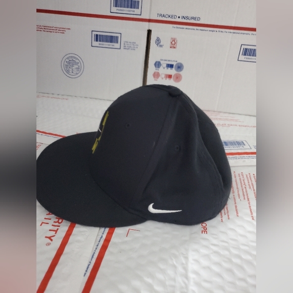 Nike dri-fit hat - Picture 2 of 6
